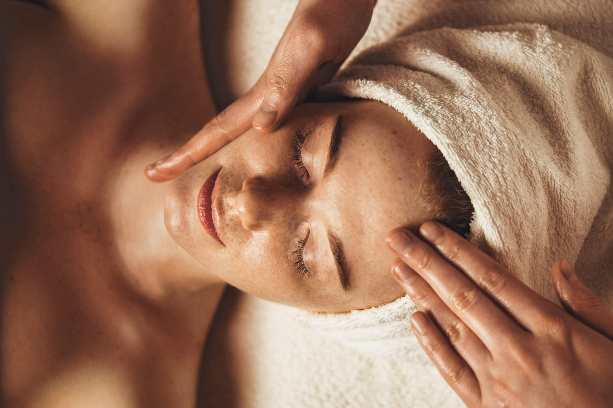 Séance de drainage lymphatique du visage May'Sens